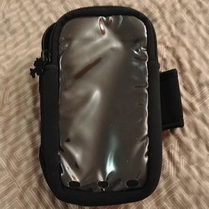 Work out phone holder. Fit's around arm.